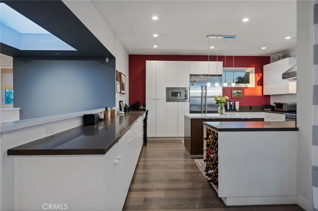 1074 7th Street 2, Hermosa Beach, California 90254 home-pic-34